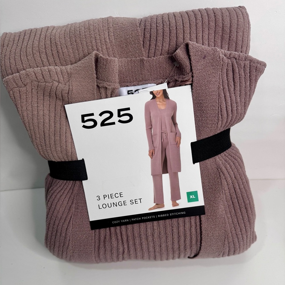 525 Cream Colored 3Piece Sleep Set XL
